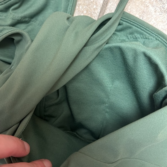 NWT Lululemon Nulu wrap-front long line sports bra cross cross straps green 14 - Picture 6 of 11